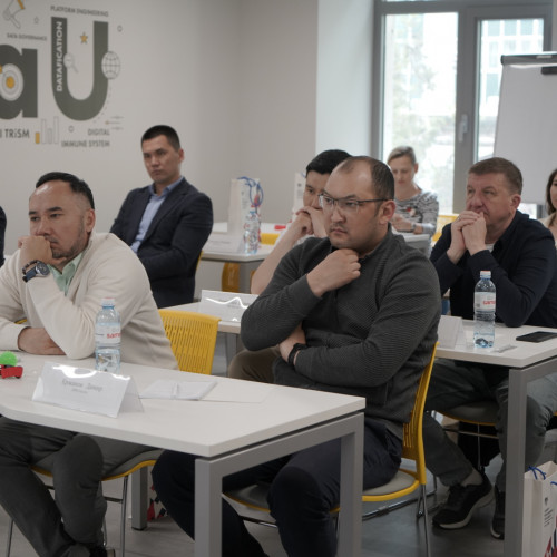 Алматыда футбол клубтарының басшыларына арналған «Футбол менеджменті» офлайн-интенсиві басталды