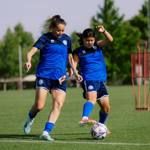 Kazakhstan women's team holds first training session in Armenia