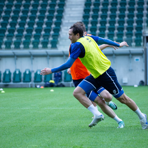 Pre-match training session in Szombathely