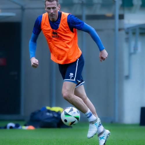 Pre-match training session in Szombathely