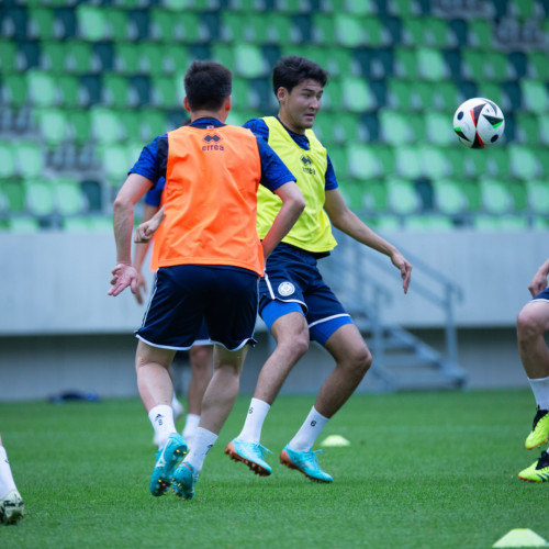 Pre-match training session in Szombathely