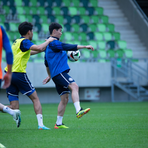 Pre-match training session in Szombathely