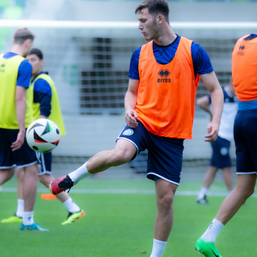 Pre-match training session in Szombathely