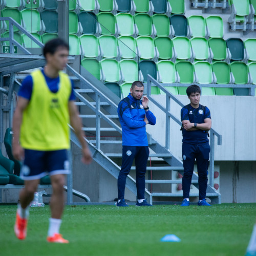 Pre-match training session in Szombathely