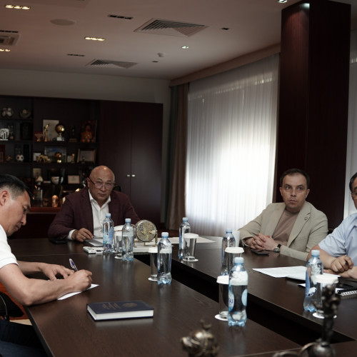 ҚФФ президенті еурокубокқа қатысушы клубтармен матчтарды қауіпсіз өткізу мәселелері бойынша онлайн-жиналыс өткізді