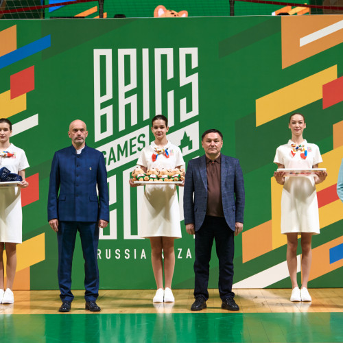 Фоторепортаж со матчей сборной Казахстана по Phygital Football на Играх БРИКС