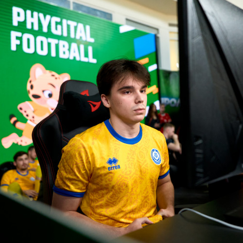 Фоторепортаж со матчей сборной Казахстана по Phygital Football на Играх БРИКС