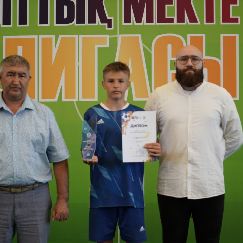 Түркістан облысының мектеп оқушылары «Былғары доп» лигасының жеңімпазы атанды
