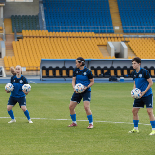 Pre-match training session