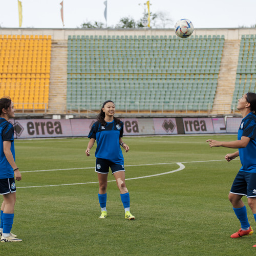 Pre-match training session