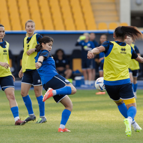 Pre-match training session