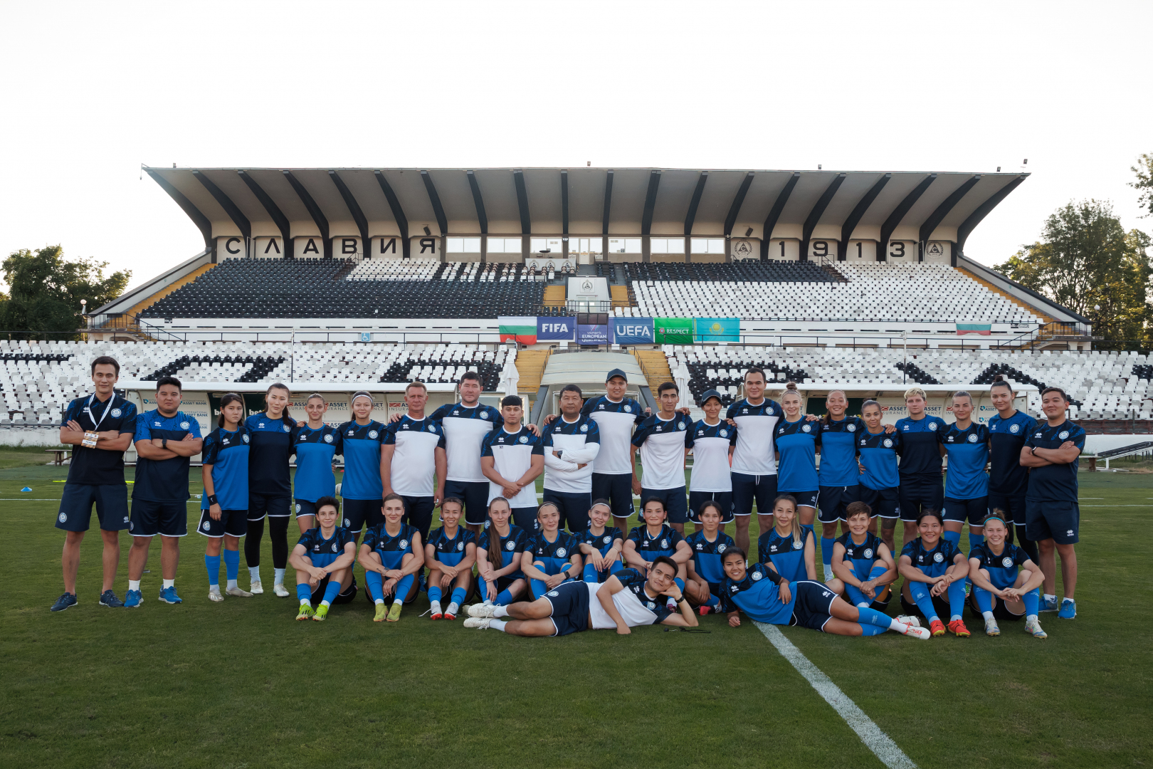 Kazakhstan women's team held pre-match training in Sofia