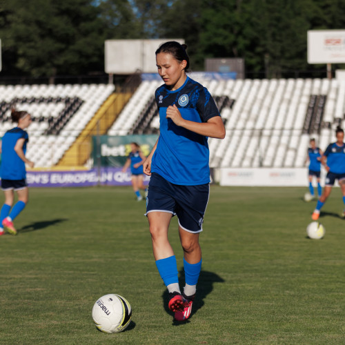 Kazakhstan women's team held pre-match training in Sofia