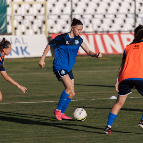 Kazakhstan women's team held pre-match training in Sofia