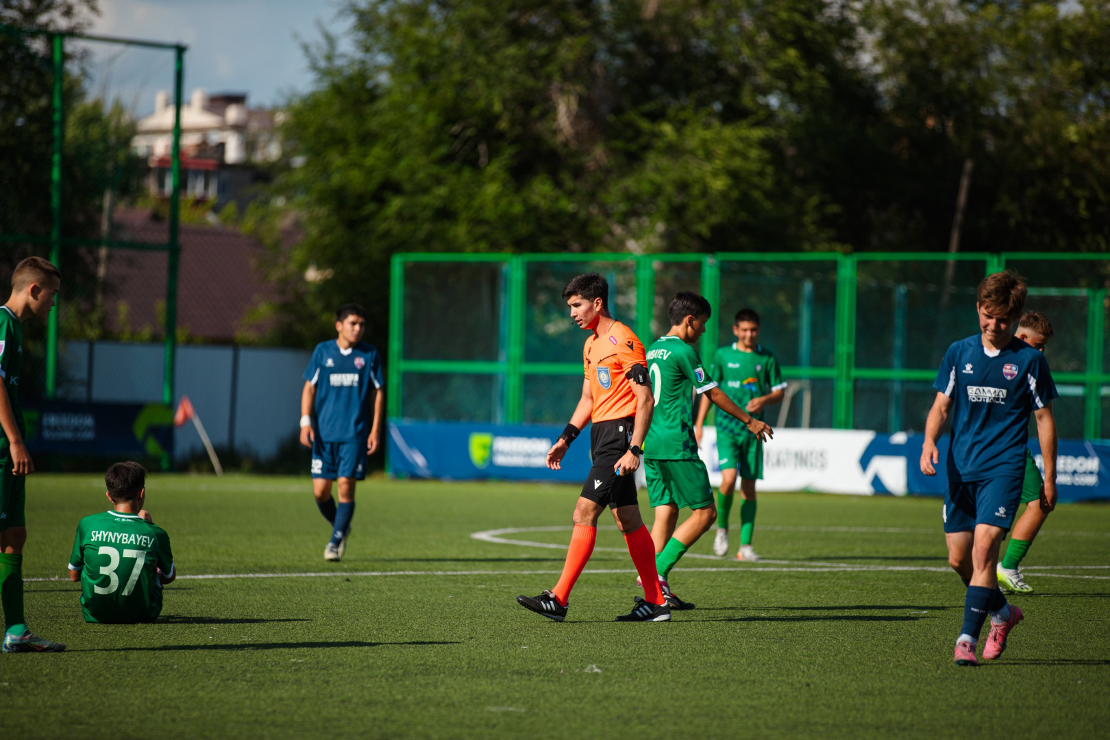Назначение судей и инспекторов на матчи X тура Юношеской лиги-Freedom QJ League (2008 В)