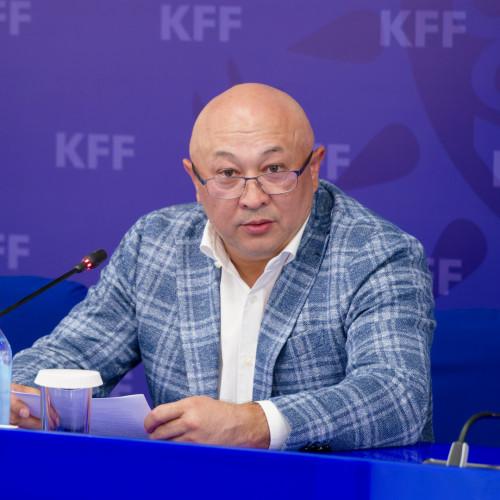 Футбол үйінде комментаторлар мен журналистердің қатысуымен конференция өтті