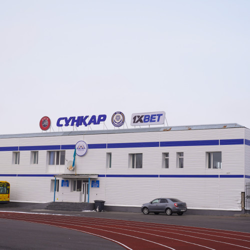 ҚФФ Саранның 70 жылдығына орай жаңа футбол алаңын сыйлады