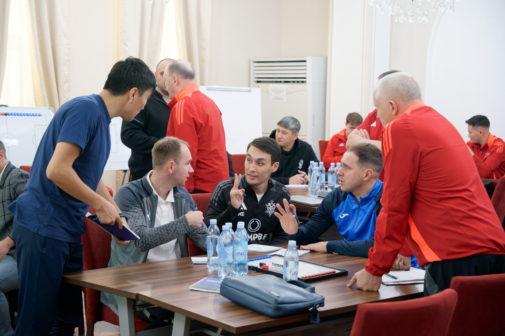 PRO санаты бойынша жаттықтырушыларды даярлау курсы басталды