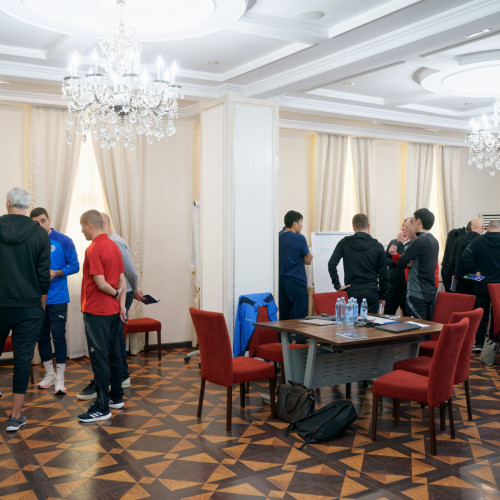 PRO санаты бойынша жаттықтырушыларды даярлау курсы басталды
