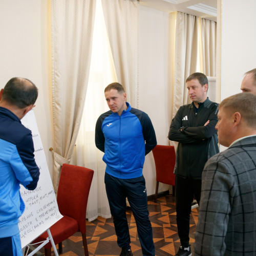 PRO санаты бойынша жаттықтырушыларды даярлау курсы басталды