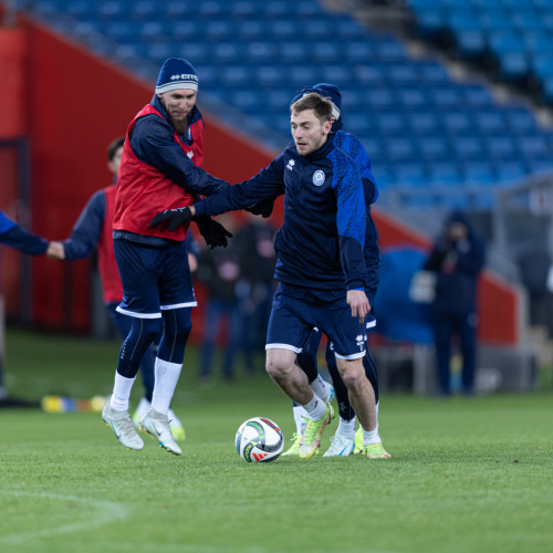 Pre-match training session in Oslo