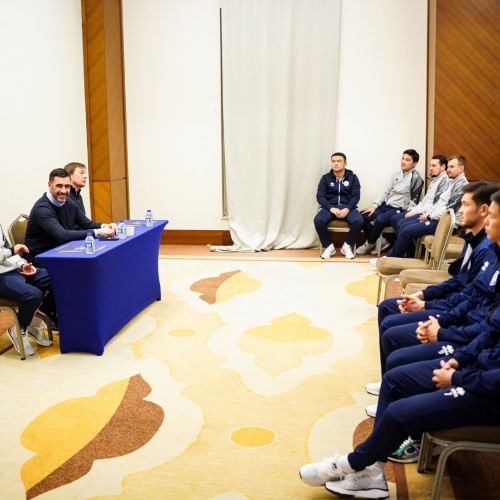 David Loriya met with players of Kazakhstan national team in Turkey