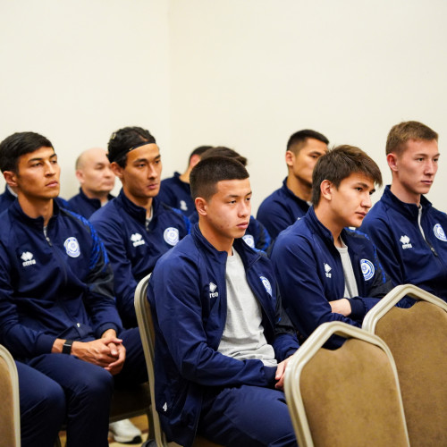 David Loriya met with players of Kazakhstan national team in Turkey