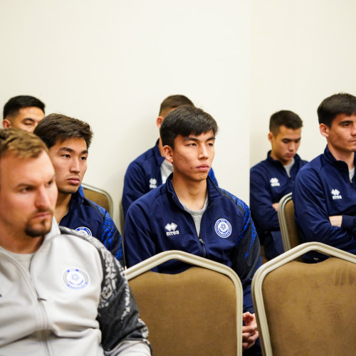 David Loriya met with players of Kazakhstan national team in Turkey