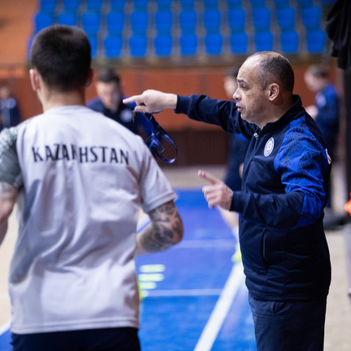 Kazakhstan futsal team to fight for Euro