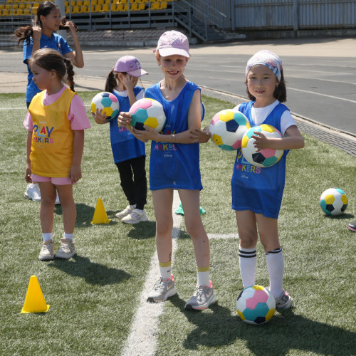 Өскеменде UEFA Playmakers жобасы аясында бапкерлерге арналған семинар өтті