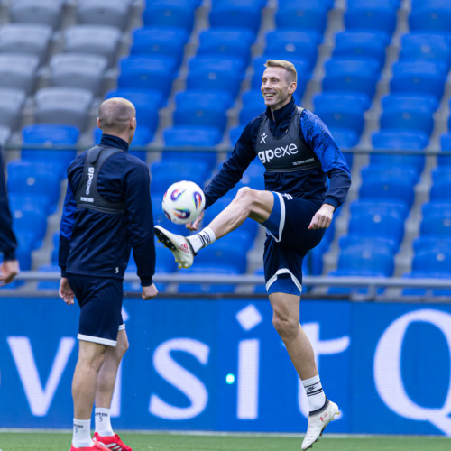 pre-match training session - photos