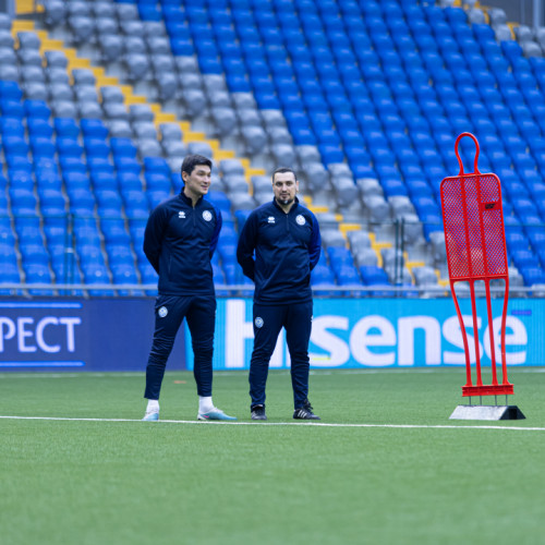 pre-match training session - photos