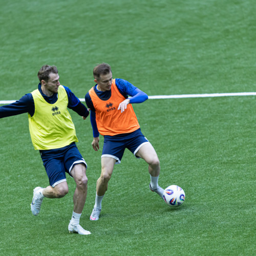 pre-match training session - photos