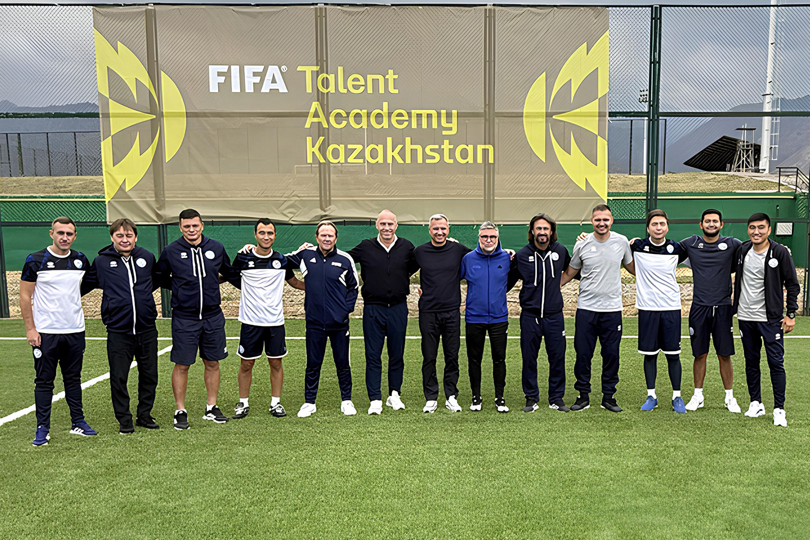 ҚФФ өкілдері FIFA делегациясына академияны дамытуға бағытталған жаңа философияны таныстырды