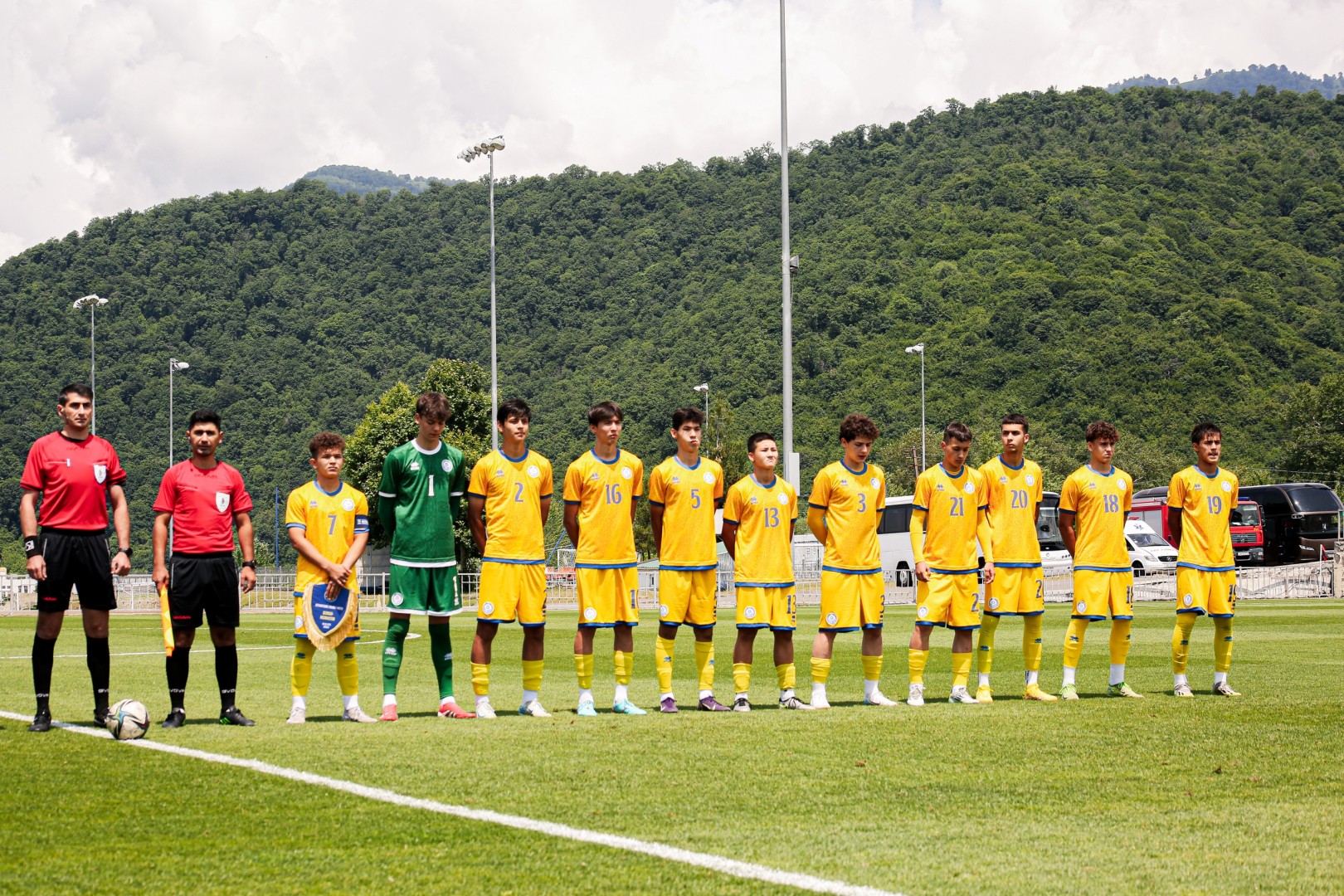 Қазақстан U-17 құрамасының Еуропа чемпионатының іріктеуі кезеңіне қатысатын құрамы белгілі болды