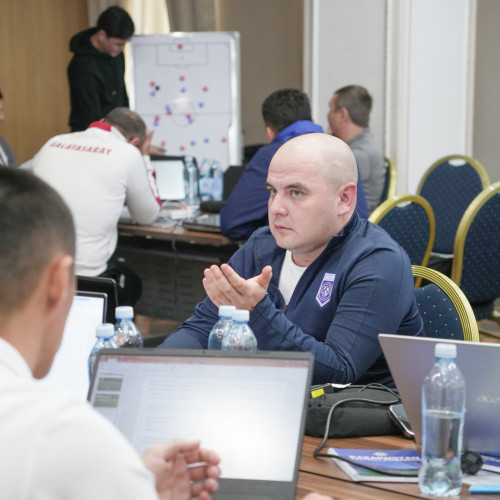 УЕФА-ның «А» санатындағы бапкерлерді оқыту қорытынды курсы өтті