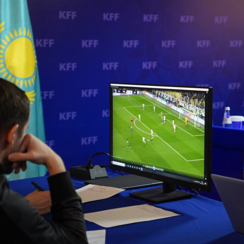 Астанада ҚФФ ұйымдастырған VAR бойынша төрешілерге арналған білім беру сессиясы өтті