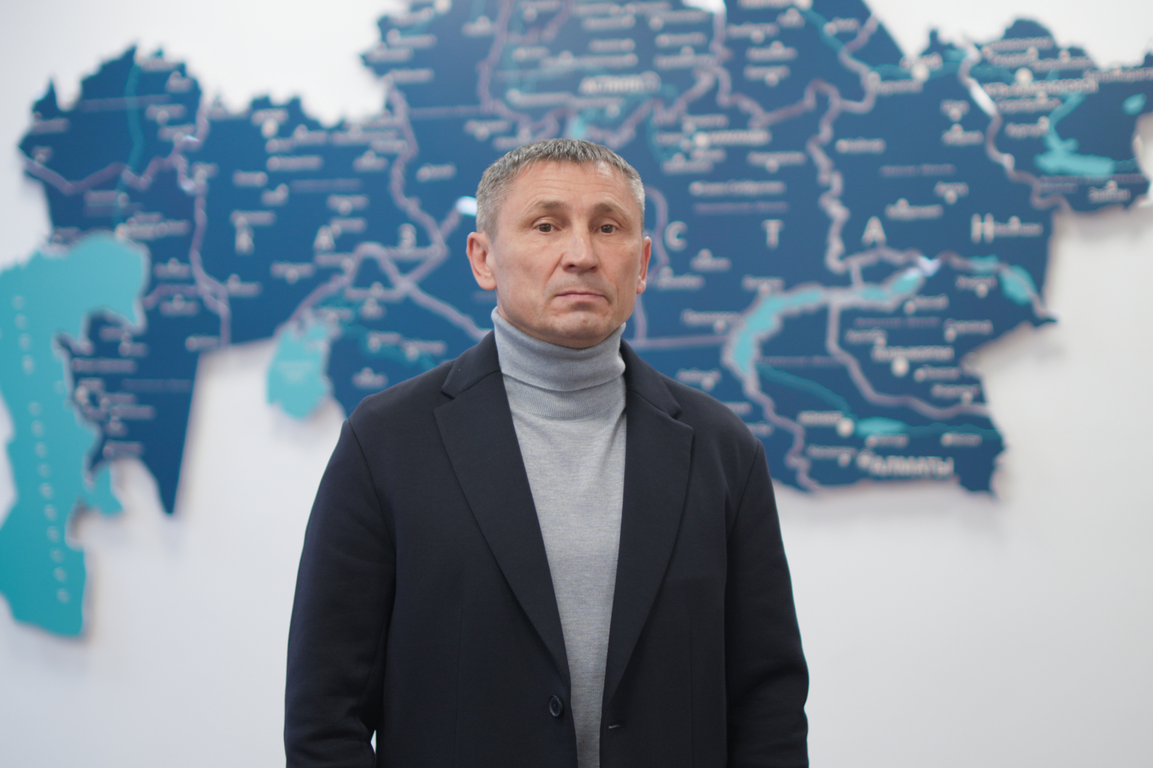 Евгений Свешников: «Біздің міндет – Қазақстан құрамаларына талантты жастардың тұрақты келуін қамтамасыз ететін жүйе құру»