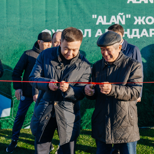 Атыраудағы «Томарлы» стадионының футбол алаңы пайдалануға берілді