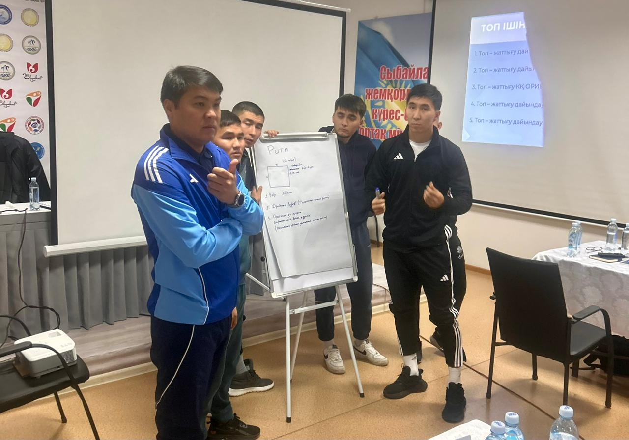 Еліміздің төрт өңірінде УЕФА «С» санатына бапкерлерді оқыту курсы аяқталды