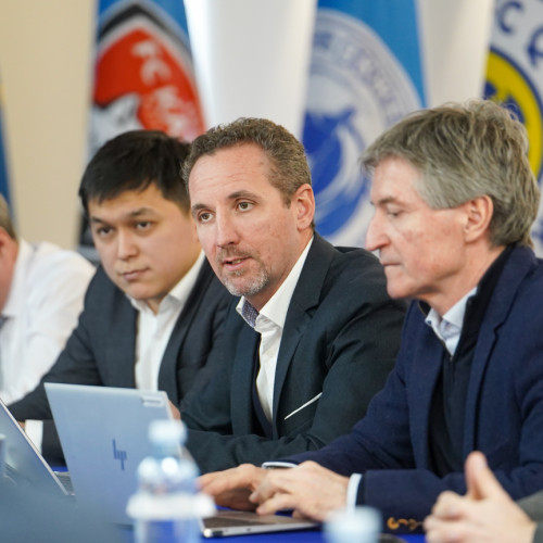 УЕФА өкілдері Қазақстандағы стадион жобаларымен танысты