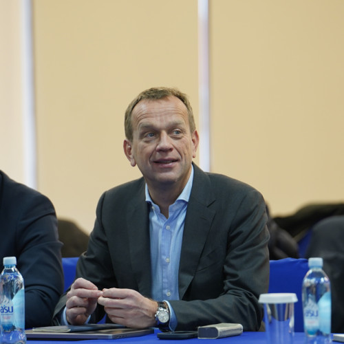 УЕФА өкілдері Қазақстандағы стадион жобаларымен танысты
