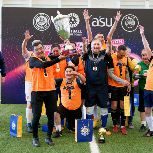Елордада Walking Football Challenge «Астана Аңыздары» турнирі өтті